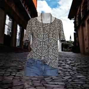 🤍LOFT ANN TAYLOR Gray Floral Top🤍